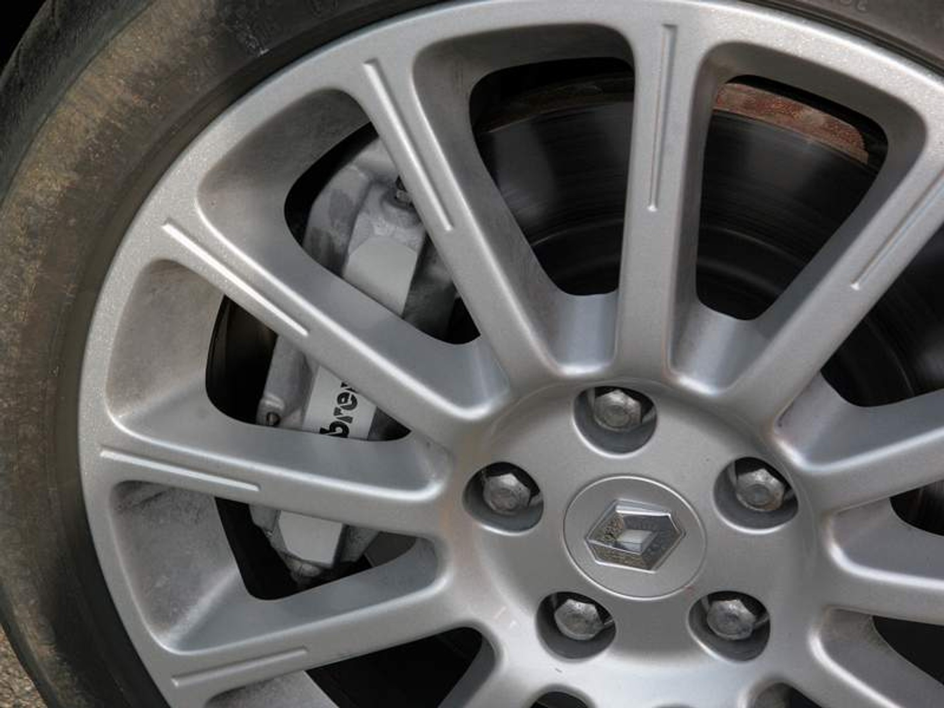 Renault Clio Sport – wrażenia z jazdy na torze