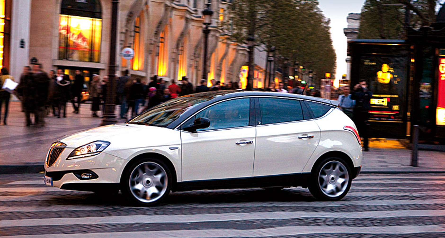 Lancia Delta: cztery nowe silniki i dwie skrzynie biegów