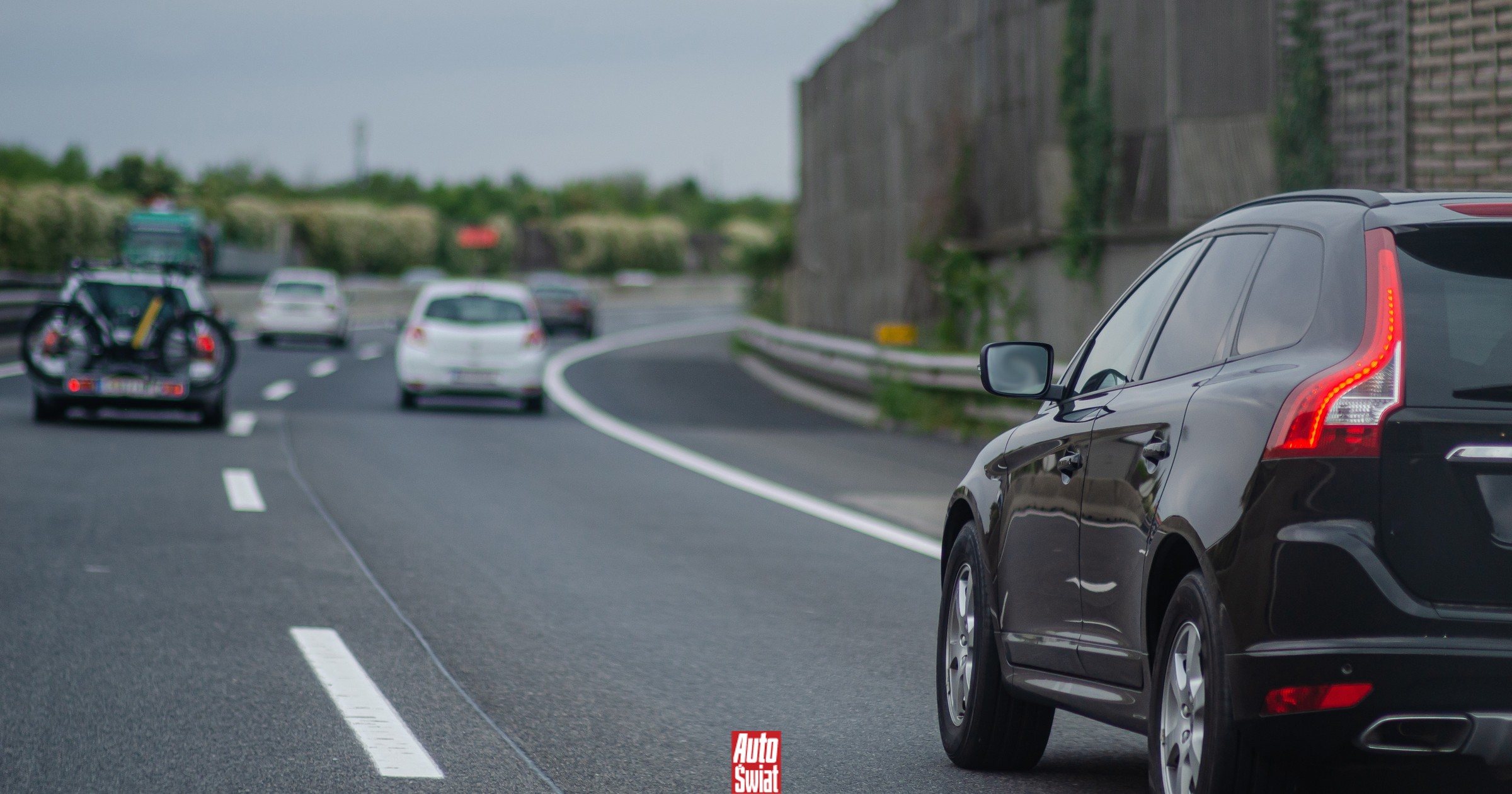 Wyprzedzają za znakiem D-6 i dostają aż 1500 zł i 15 pkt mandatu. Policja ma nową broń