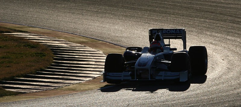 Formuła 1: Robert Kubica sprawdził nowy bolid BMW Sauber - F1.09 (fotogaleria)
