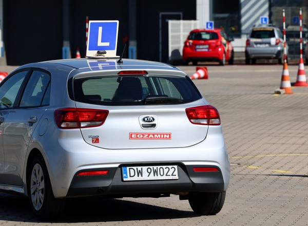Od dziś zmiany w egzaminie na prawo jazdy. Egzaminy będą surowsze
