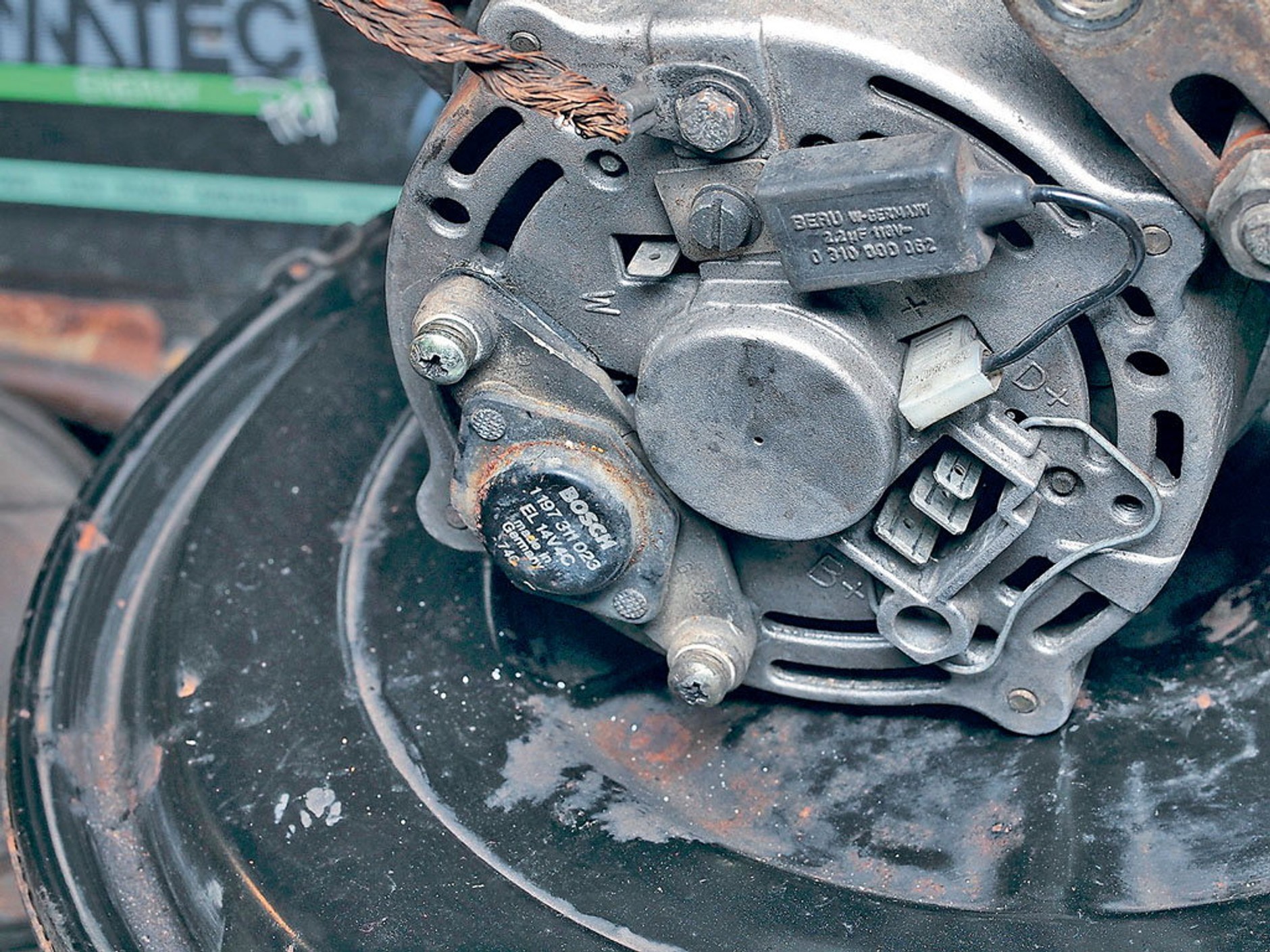 Regulator napięcia - co robić, gdy zaczyna brakować prądu?