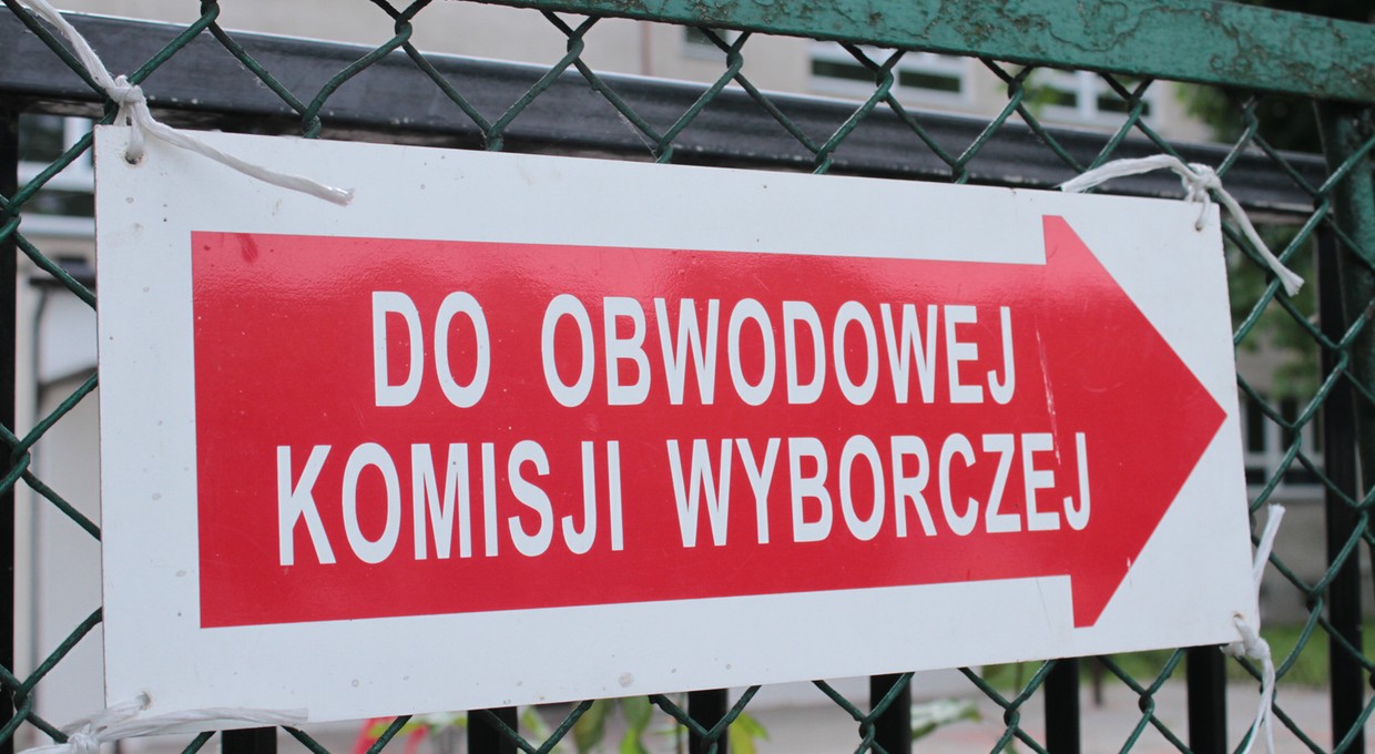 Uwaga, cisza wyborcza! Tego nie wolno ci robić z autem, bo kary są drakońskie
