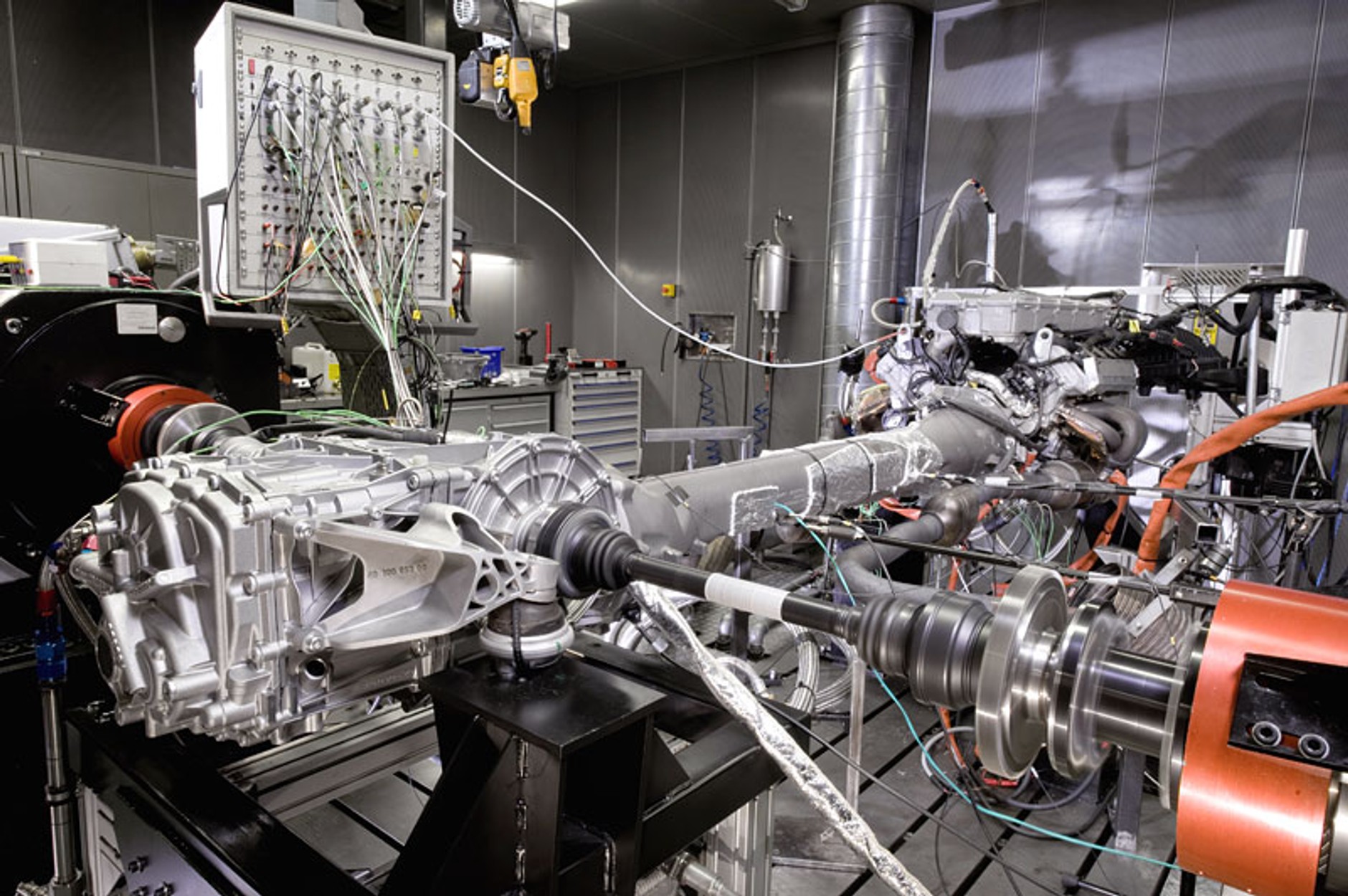 IAA Frankfurt 2009: Mercedes-Benz SLS AMG doda ci skrzydeł (fotogaleria)