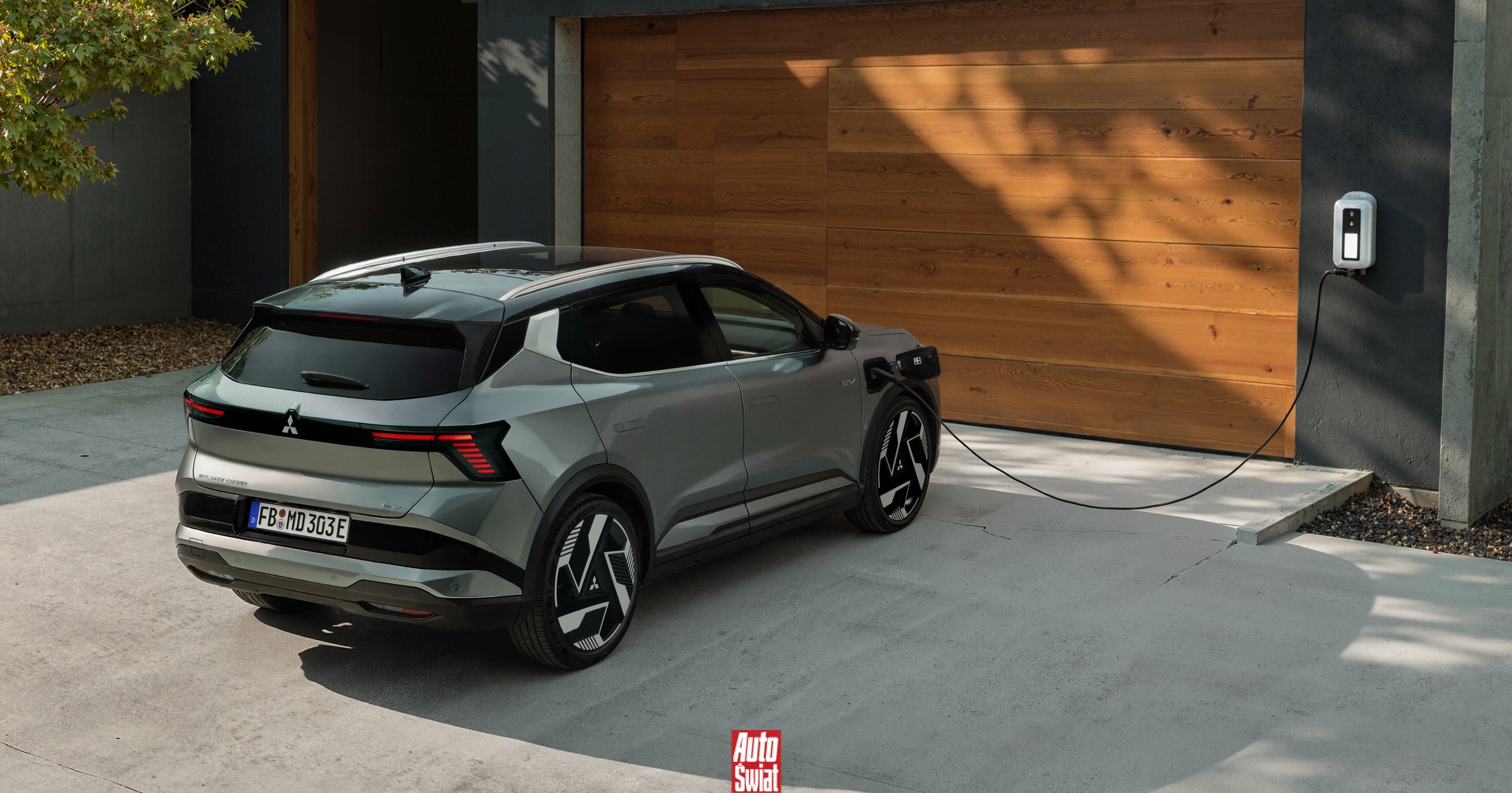 Mitsubishi Eclipse Cross zmienił się nie do poznania. Ma zupełnie nowy napęd