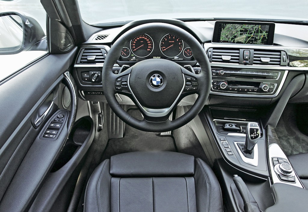 BMW 320i