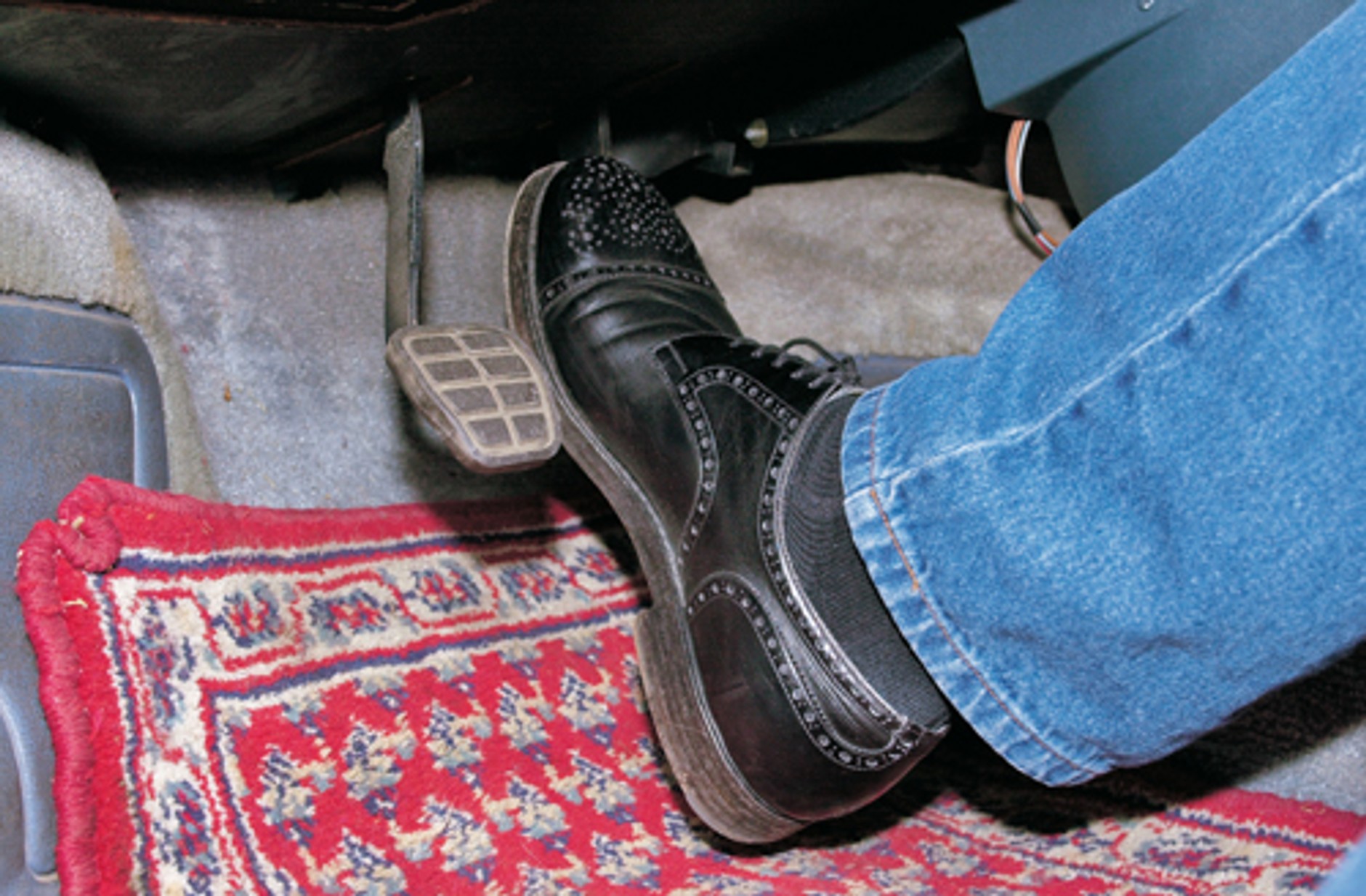 Zbędne akcesoria - Niepotrzebne, głupie, szkodliwe...