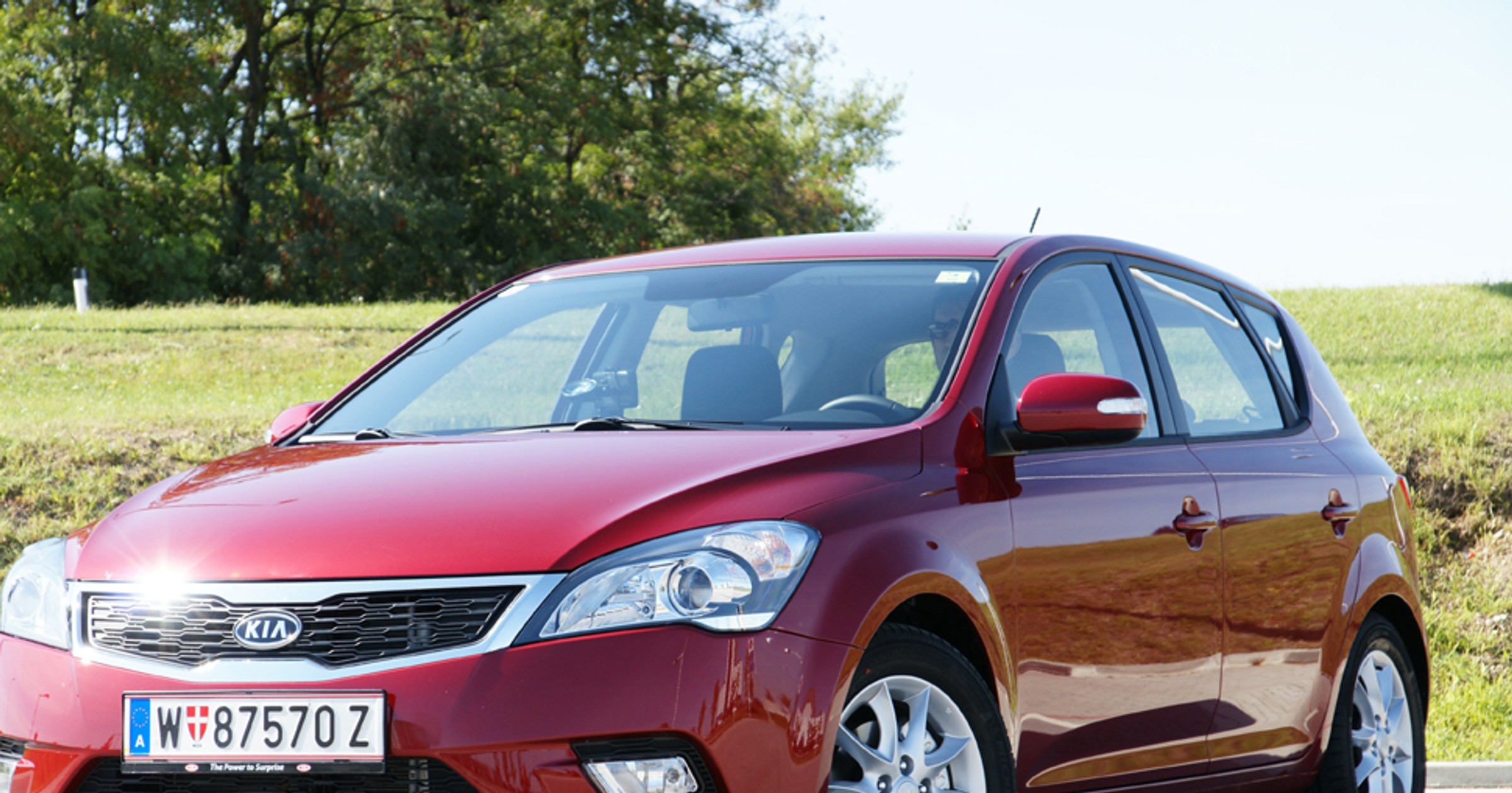 Kia Cee'd teraz z tygrysim nosem
