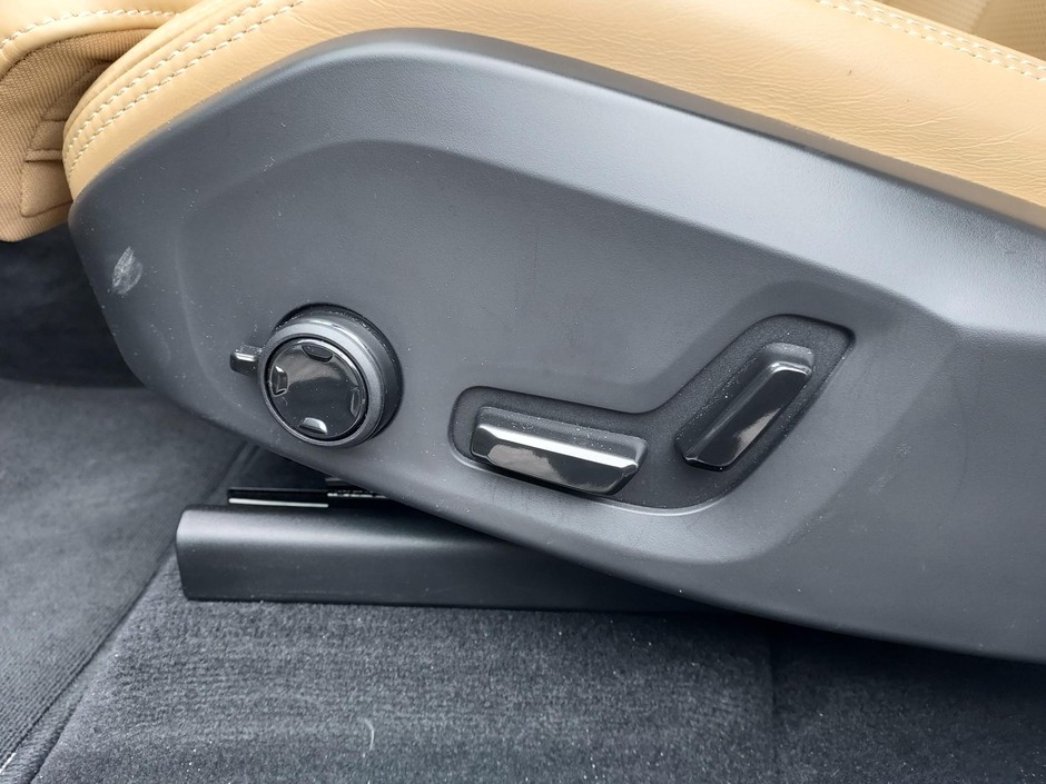 Volvo XC60 B4