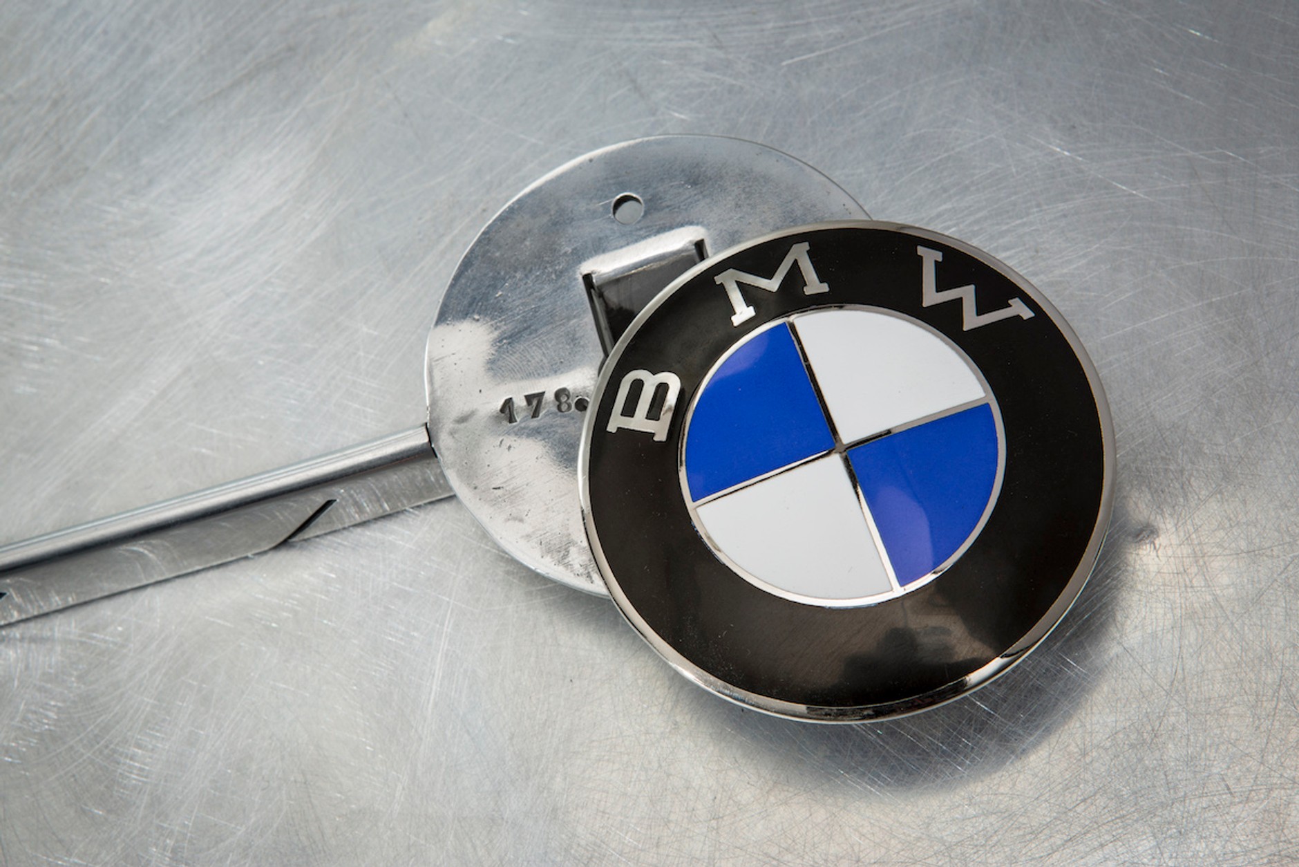 BMW 507 Elvisa Presleya podczas restauracji