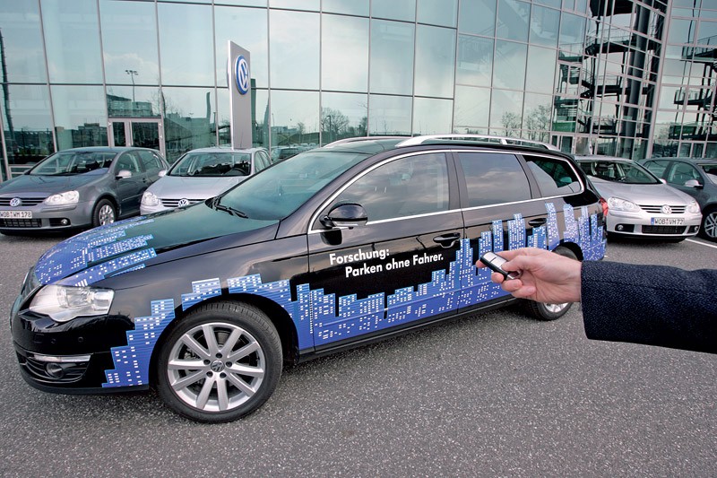 Volkswagen Park Assist Vision: automatyczne parkowanie (+ wideo)