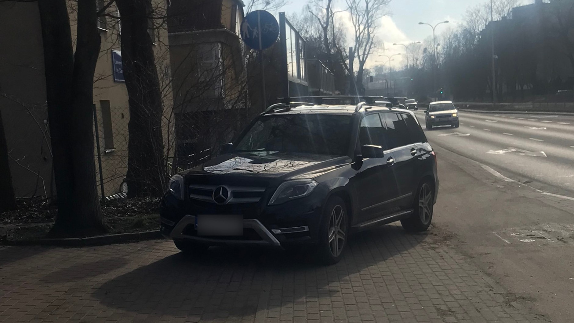 Parkowanie wydaje się proste. Jak się okazuje - nie dla wszystkich