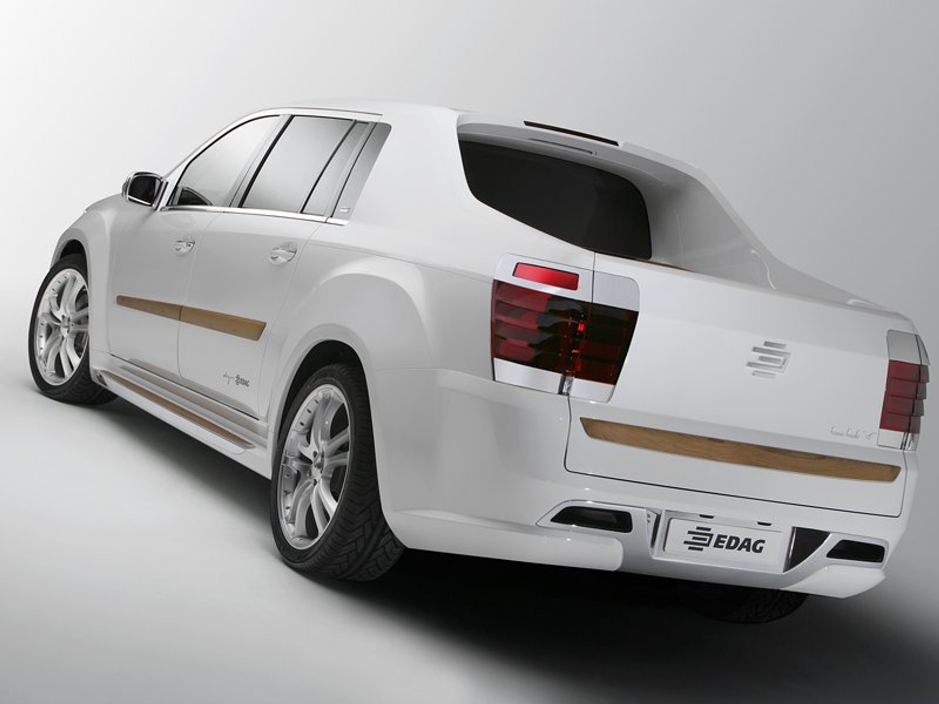 EDAG LUV: Give me all your LUV