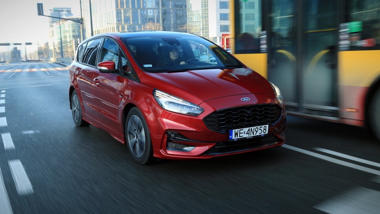 Ford S-Max 2.0 Hybrid eCVT 2021 II generacja po FL