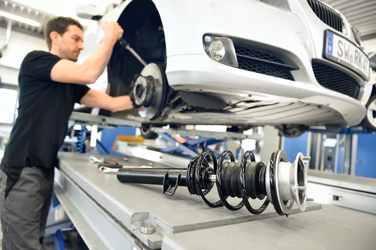 Kontrola i wymiana amortyzatorów