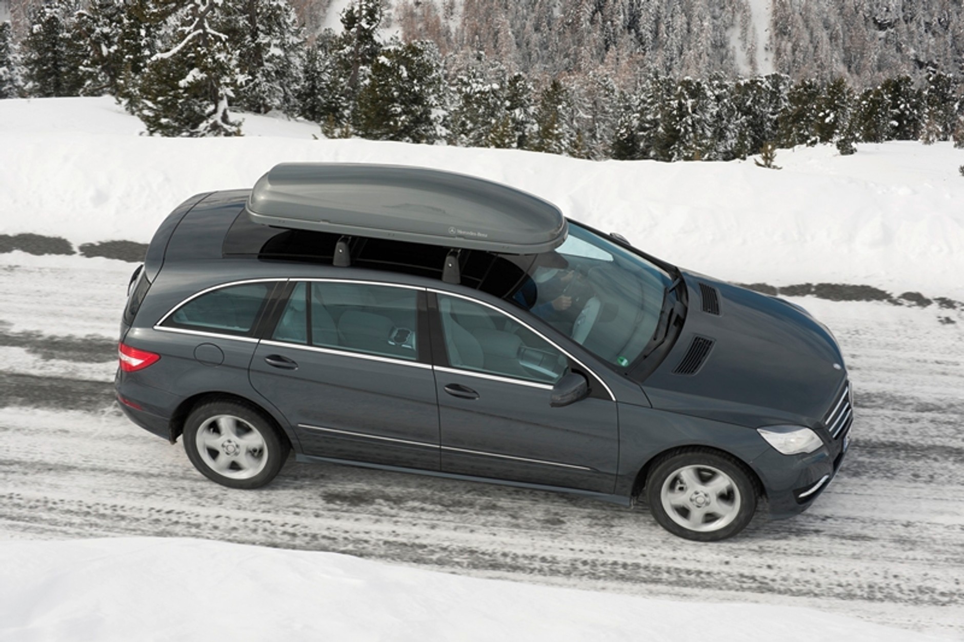 Mercedesy 4x4, duuużo zdjęć, zimą, w ładnej scenerii, ach