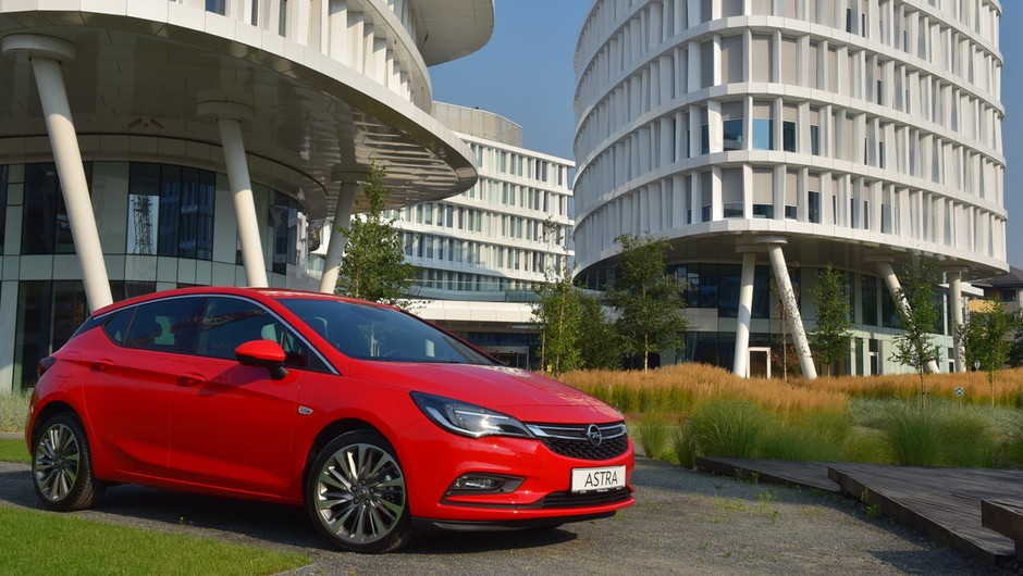 Opel Astra 2016