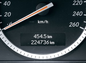 Nawet 5 lat za cofanie liczników! Sejm przegłosował zmiany