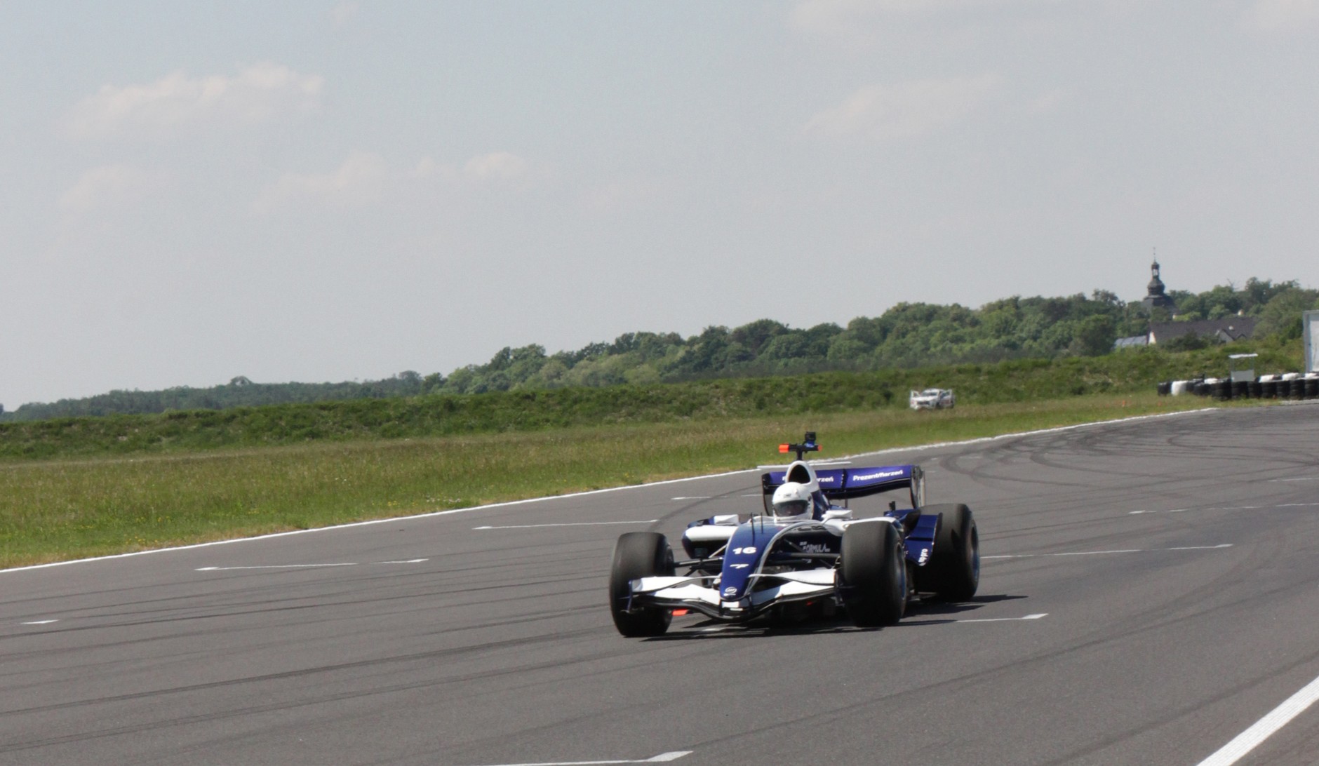 Formula Drive. Poprowadź bolid F1