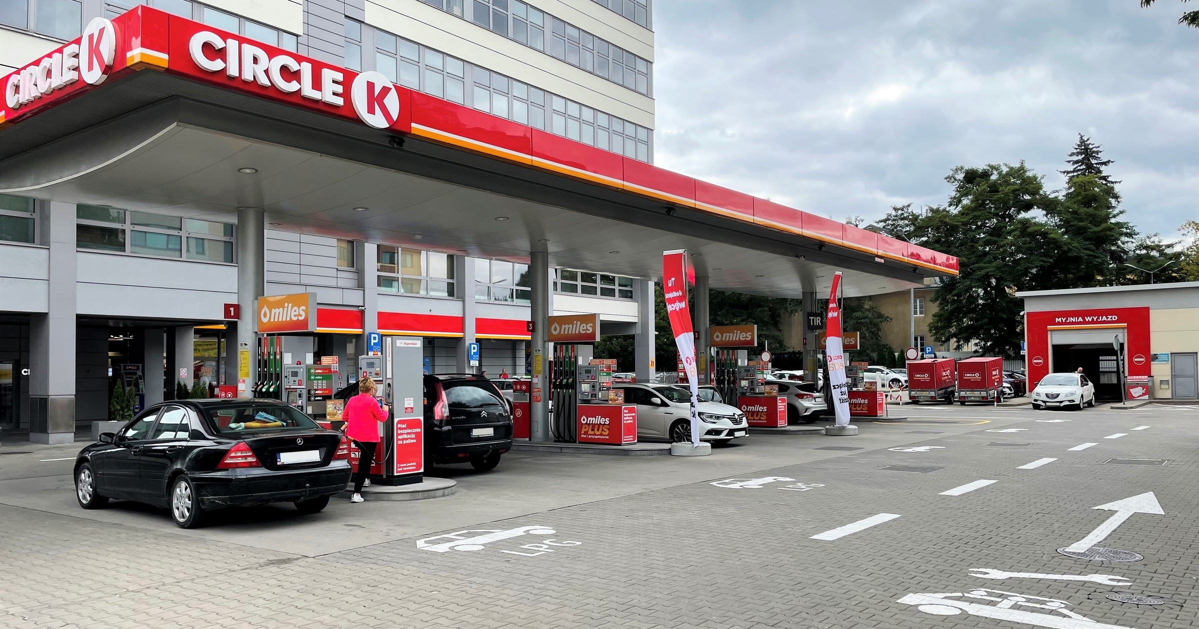 Wybraliśmy się na zwiad, ale tym razem na stacjach nie interesowały nas ceny paliw