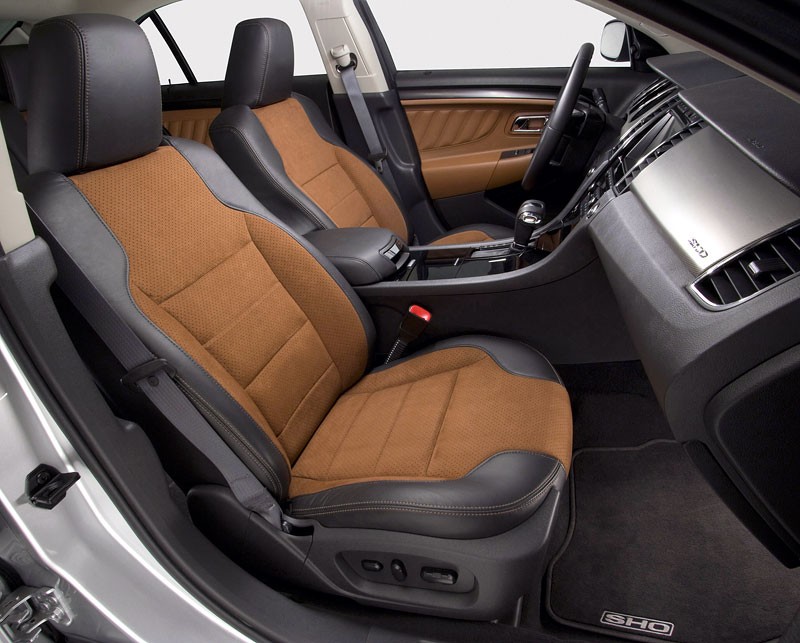 Ford Taurus SHO – rodzinny sedan w najostrzejszej wersji