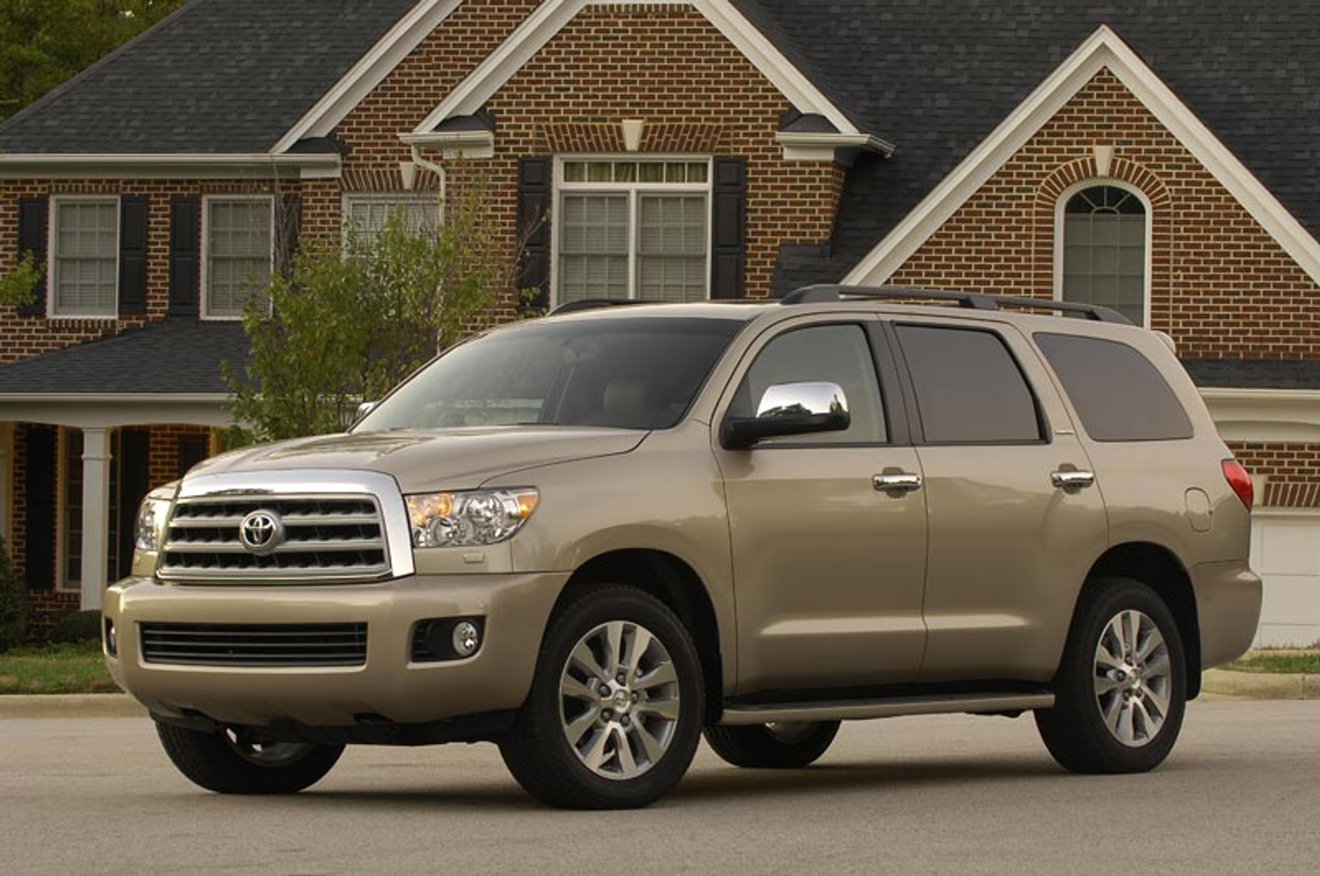 Toyota Sequoia: ani full-size SUV Toyoty nie musi być hybrydą
