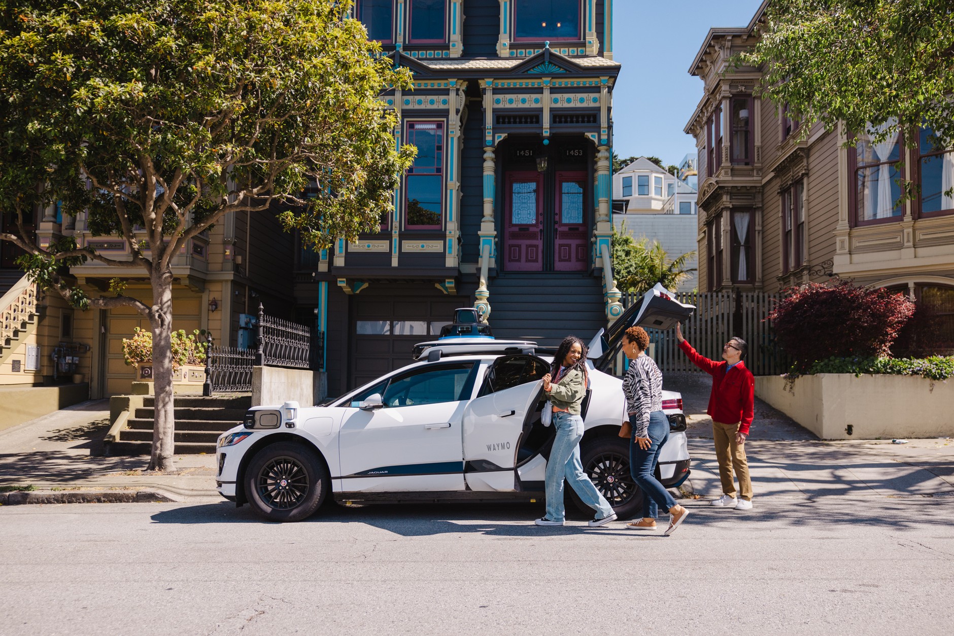 Autonomiczny samochód Waymo na ulicach San Francisco
