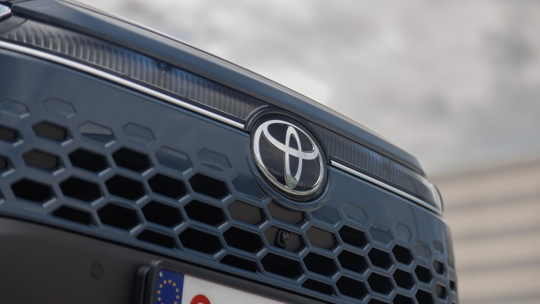 Toyota Corolla Cross Executive 2.0 Hybrid Dynamic Force 178 KM AWD-i e-CVT