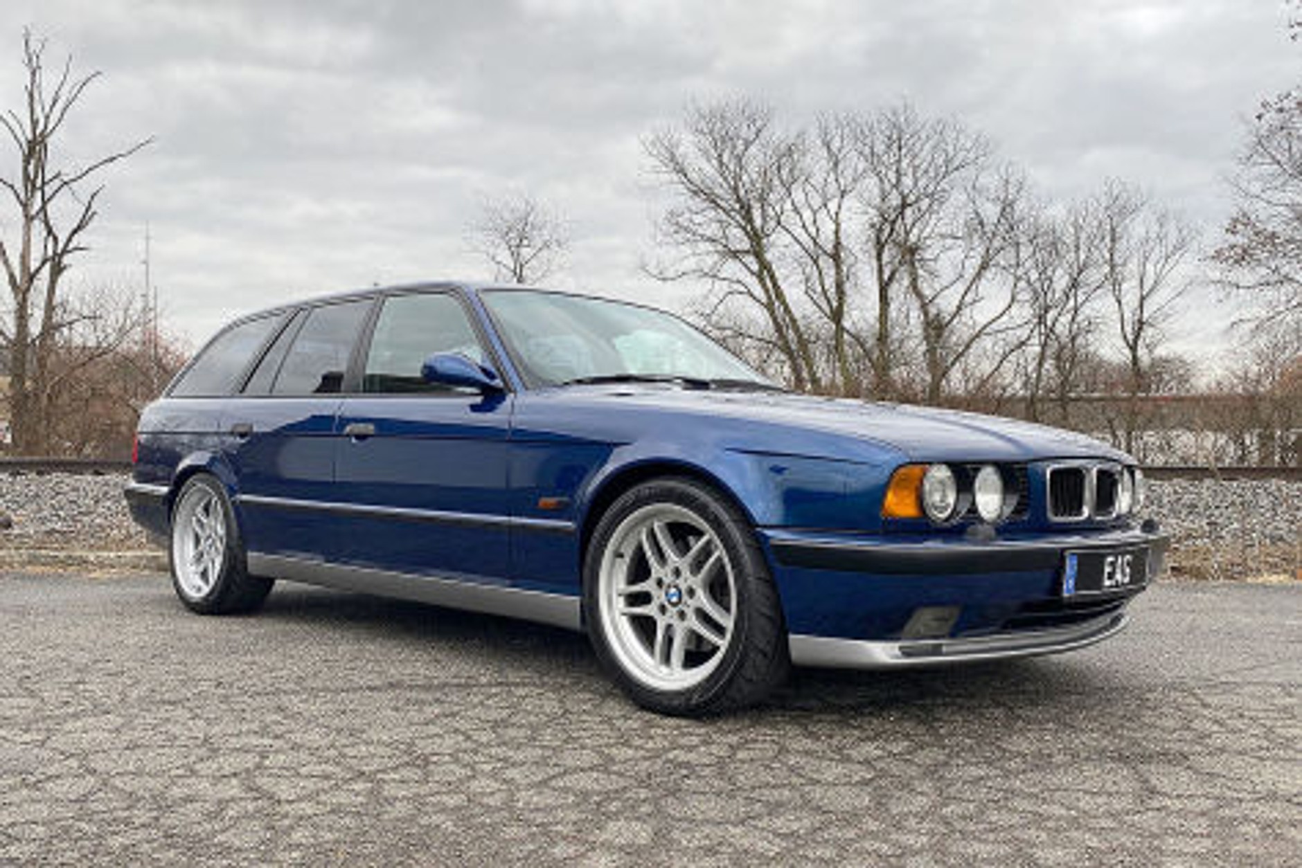 BMW M5 Touring E34