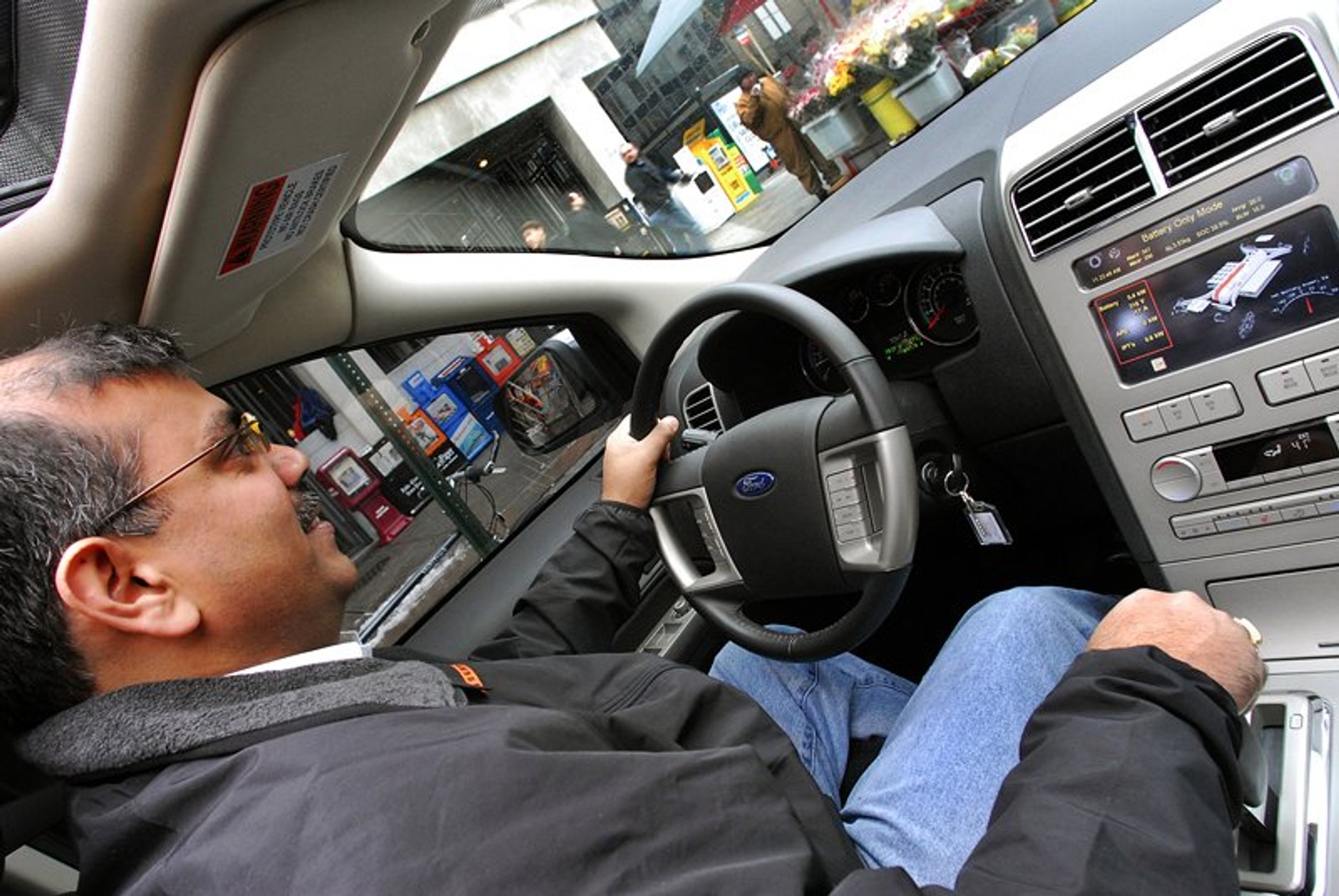 Ford Edge HySeries Drive: hybryda do kwadratu