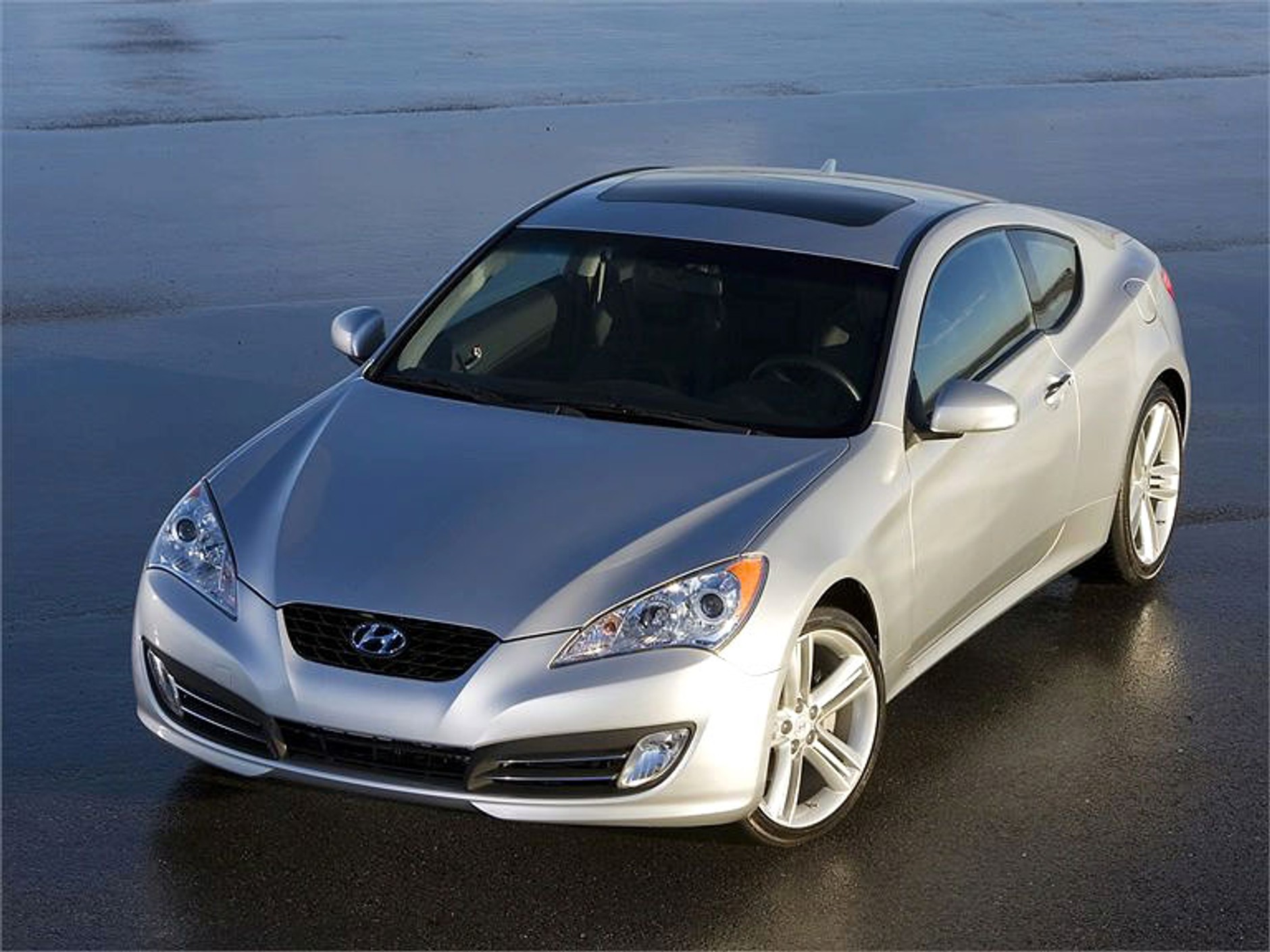 Hyundai Genesis Coupé: pierwsze zdjęcia