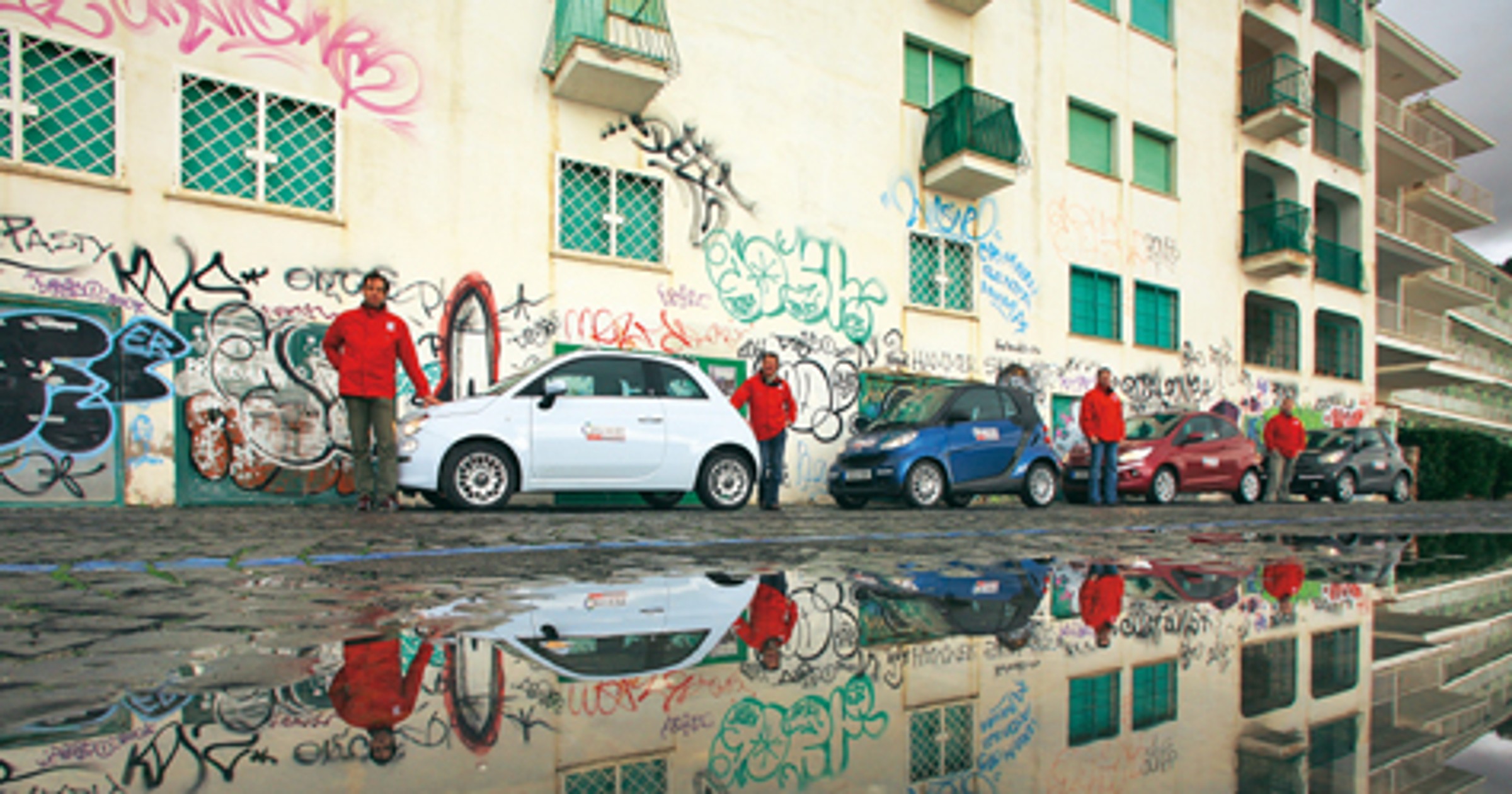Toyota IQ kontra Ford KA, Smart i Fiat 500 - Kto robi najbardziej ciekawe mini?