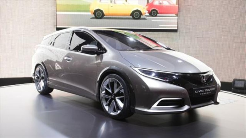 Civic Tourer - prototyp nowego kombi Hondy (Agencja TVN/x-news)