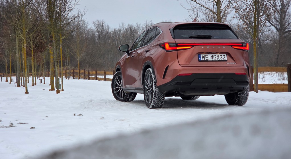 Lexus NX 450h+
