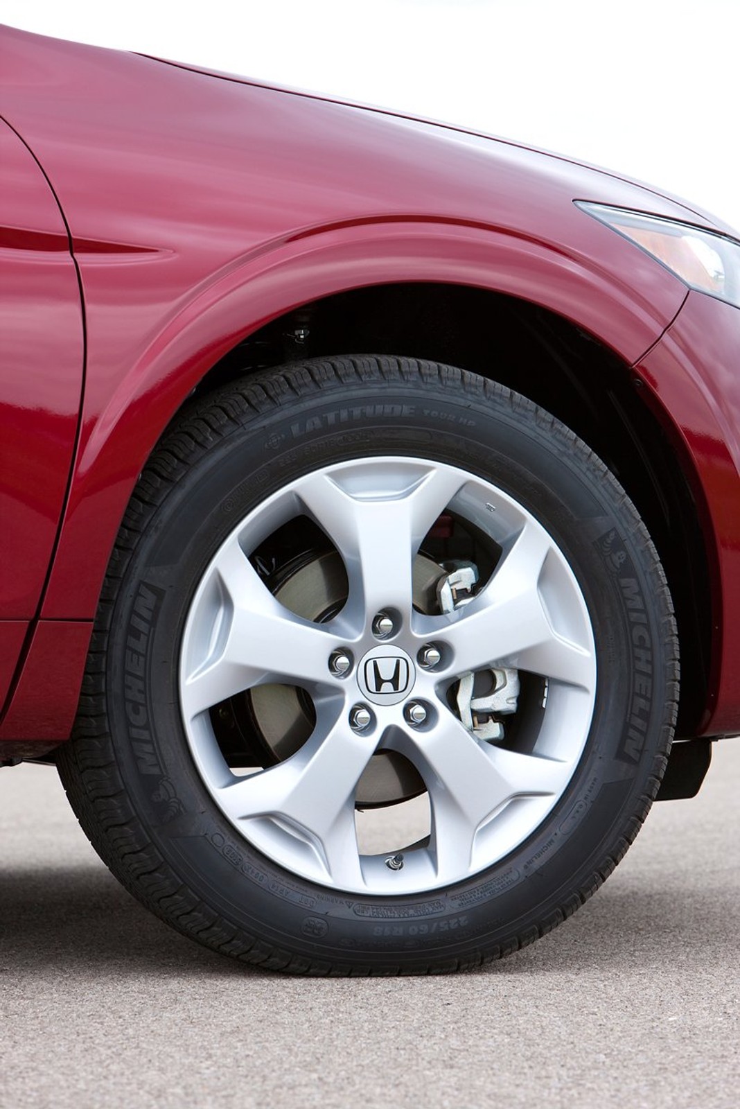 Honda Accord Crosstour: kolejny mikst liftbacka, coupé i SUV-a