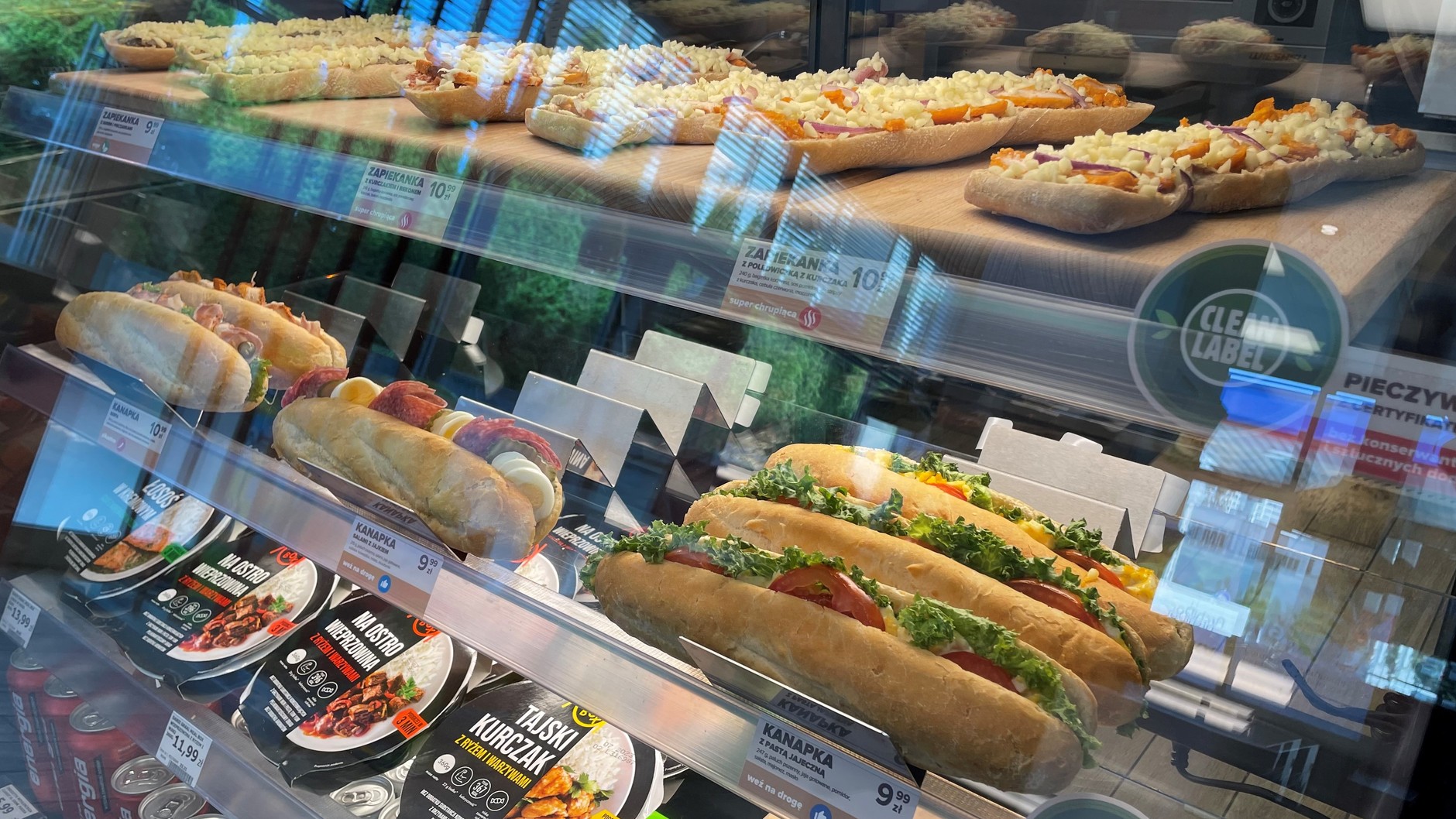 Kanapki na stacji Moya