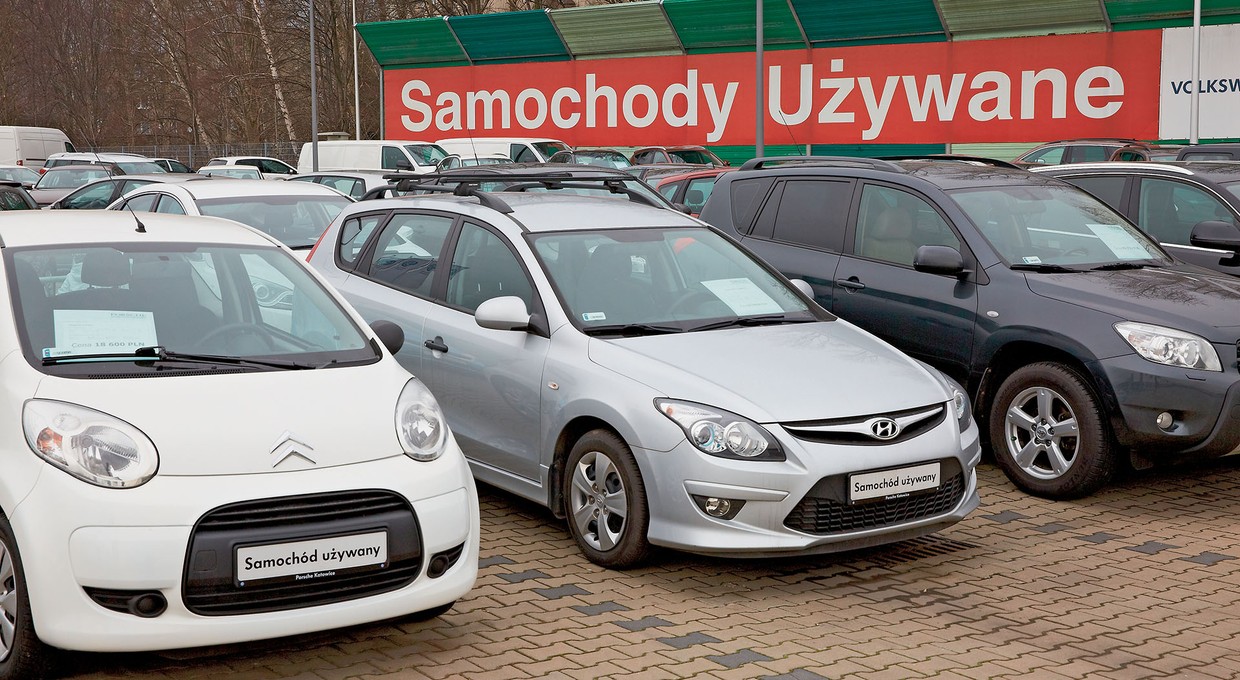 Jakie samochody używane sprzedają i kupują Polacy? [RAPORT]