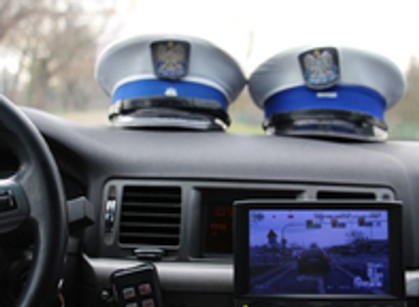 Policjanci zatrzymali go za 111 km na godz. w terenie zabudowanym