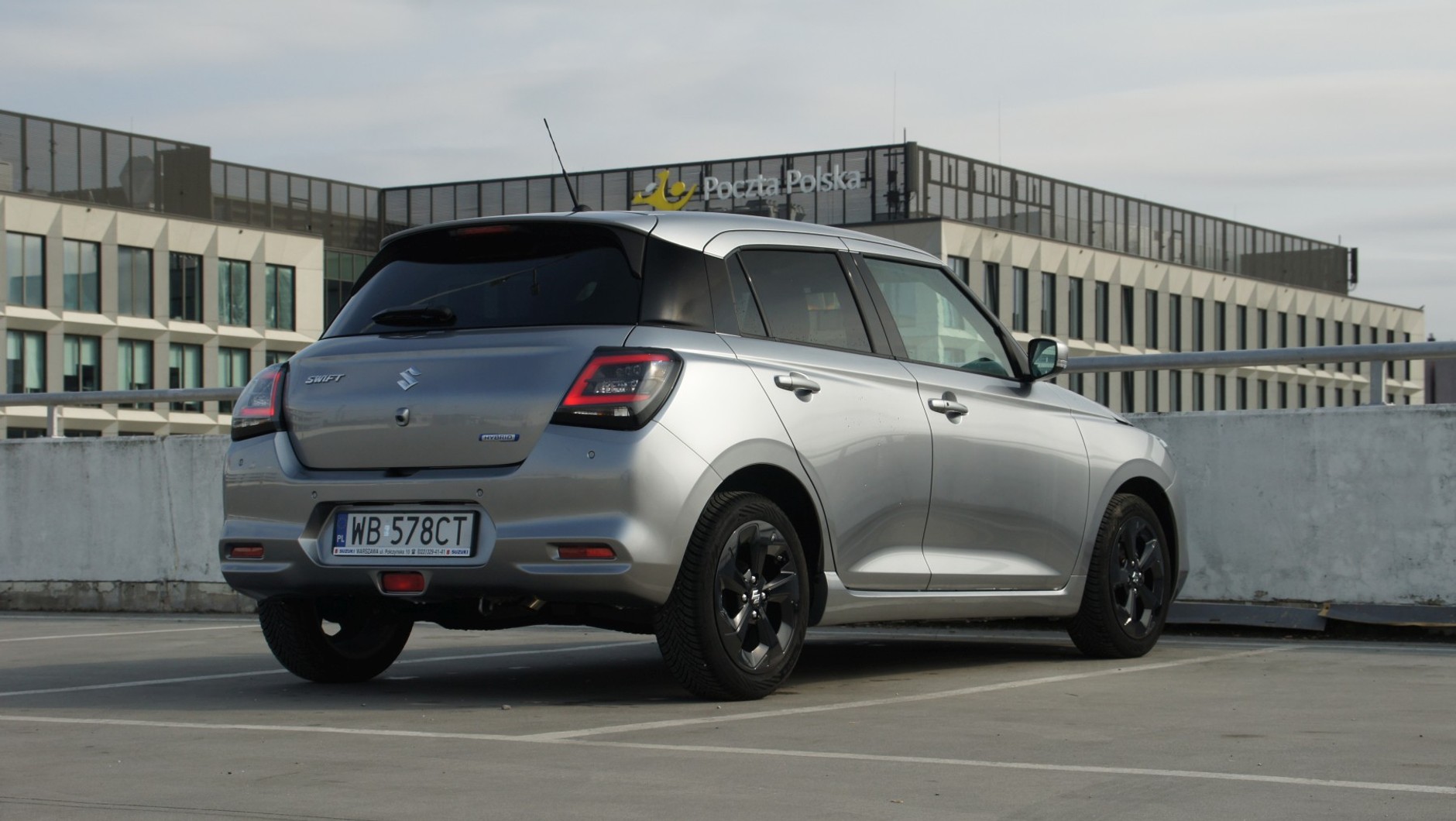 Suzuki Swift ma nieco budżetowy charakter, ale nie cenę