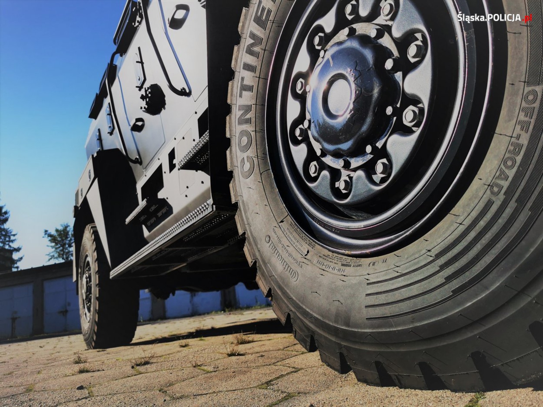 Policyjny TUR VI/LTO