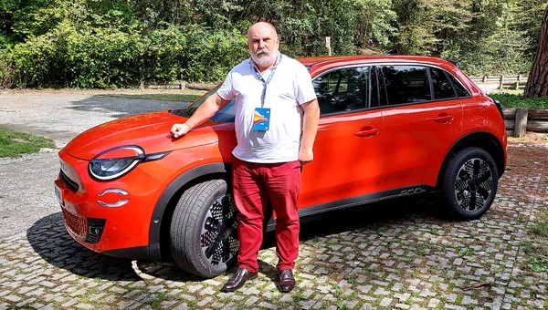 Elektryczny Fiat 600e z fabryki w Tychach. Jest dizajnerski, ale będzie drogi