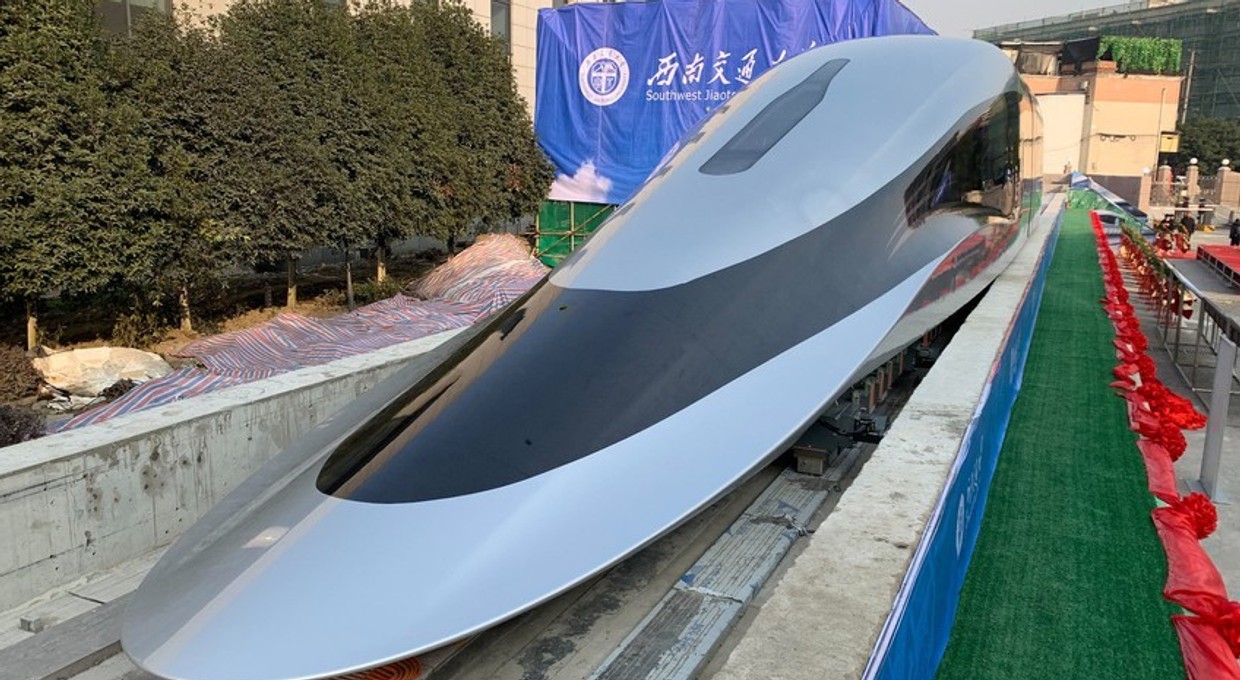 Chiny chcą mieć najszybszy pociąg na świecie. Nawet 620 km/h!
