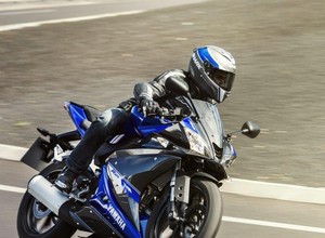 Yamaha YZF-R125 - dynamiczny Supersport dla początkujących
