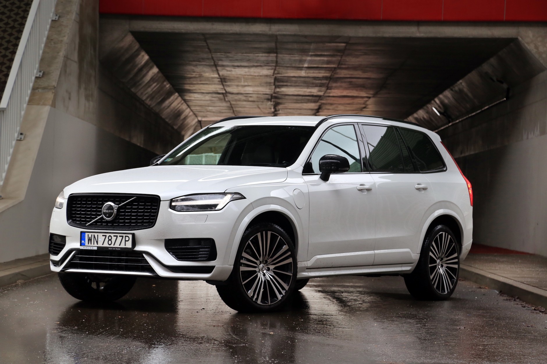 Volvo XC90 T8 (2021 r., 2. generacja, lifting)