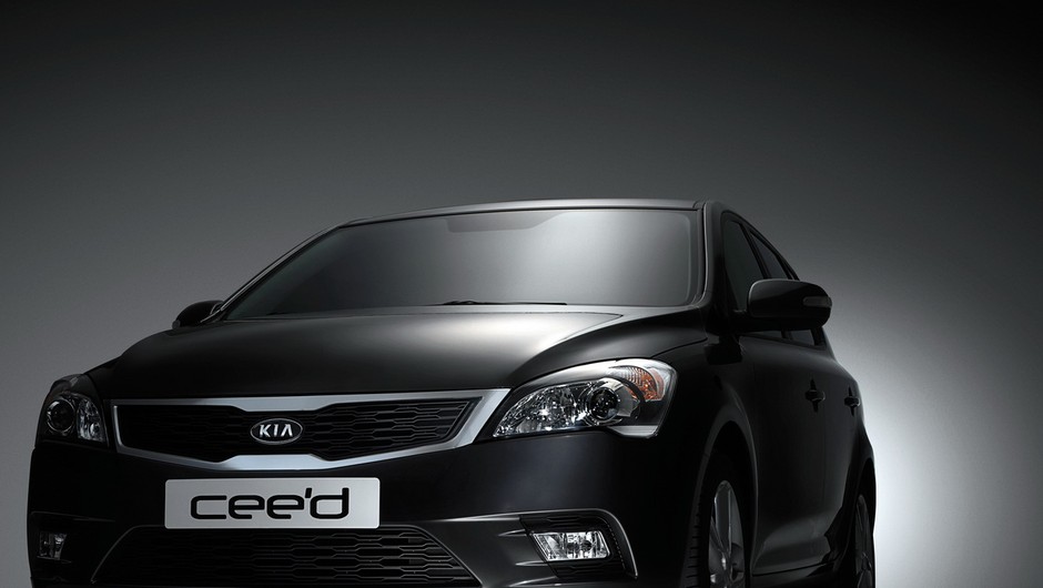 Kia cee d FL - Ciekawsza i droższa