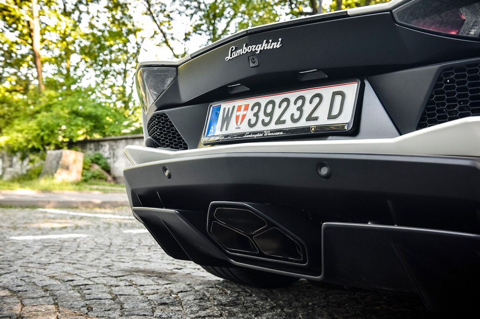 Lamborghini Aventador S Coupé