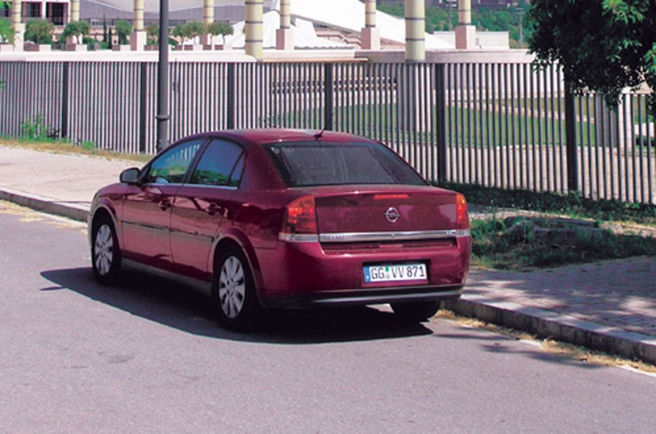 Poznaj największe wady i zalety Opla Vectra C