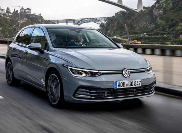 Tylko co trzeci nowy Volkswagen Golf zjeżdża sprawny z taśmy? Niemieckie media alarmują!