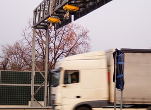 Koniec z deptaniem gazu na autostradach w Polsce. Będzie dużo więcej pomiarów