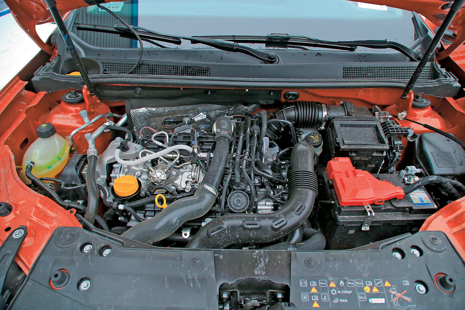 Cztery małe crossovery: Dacia